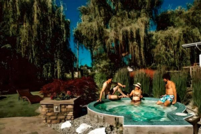 Serene Waterfront Escape with Pool, Hot Tub & Breathtaking Views - Pet Friendly